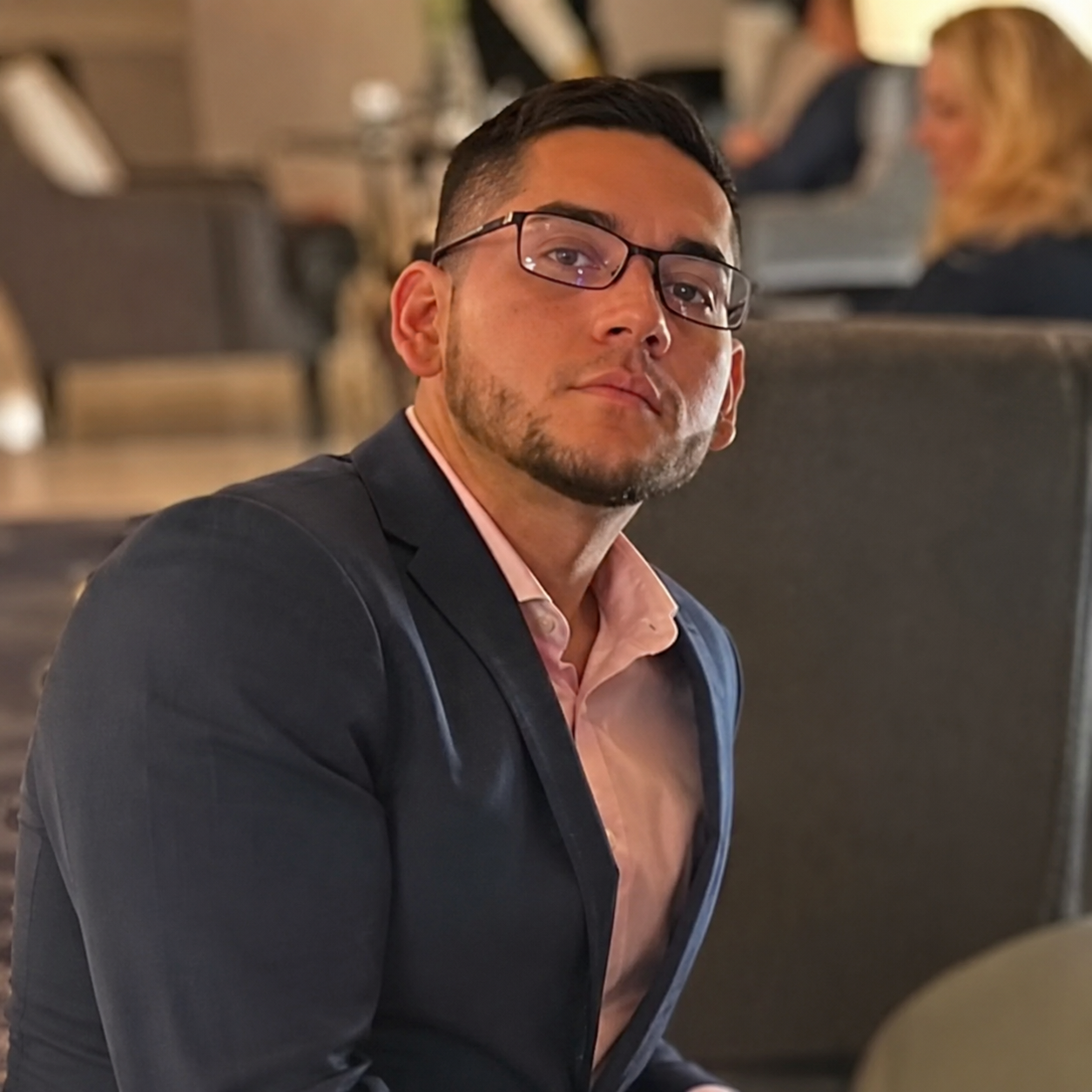 Jossef Roncal, ingénieur logiciel et IA à Genève